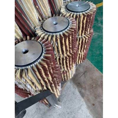 China Manufacturer Wood Polish Brush with Sander Paper and Sisal